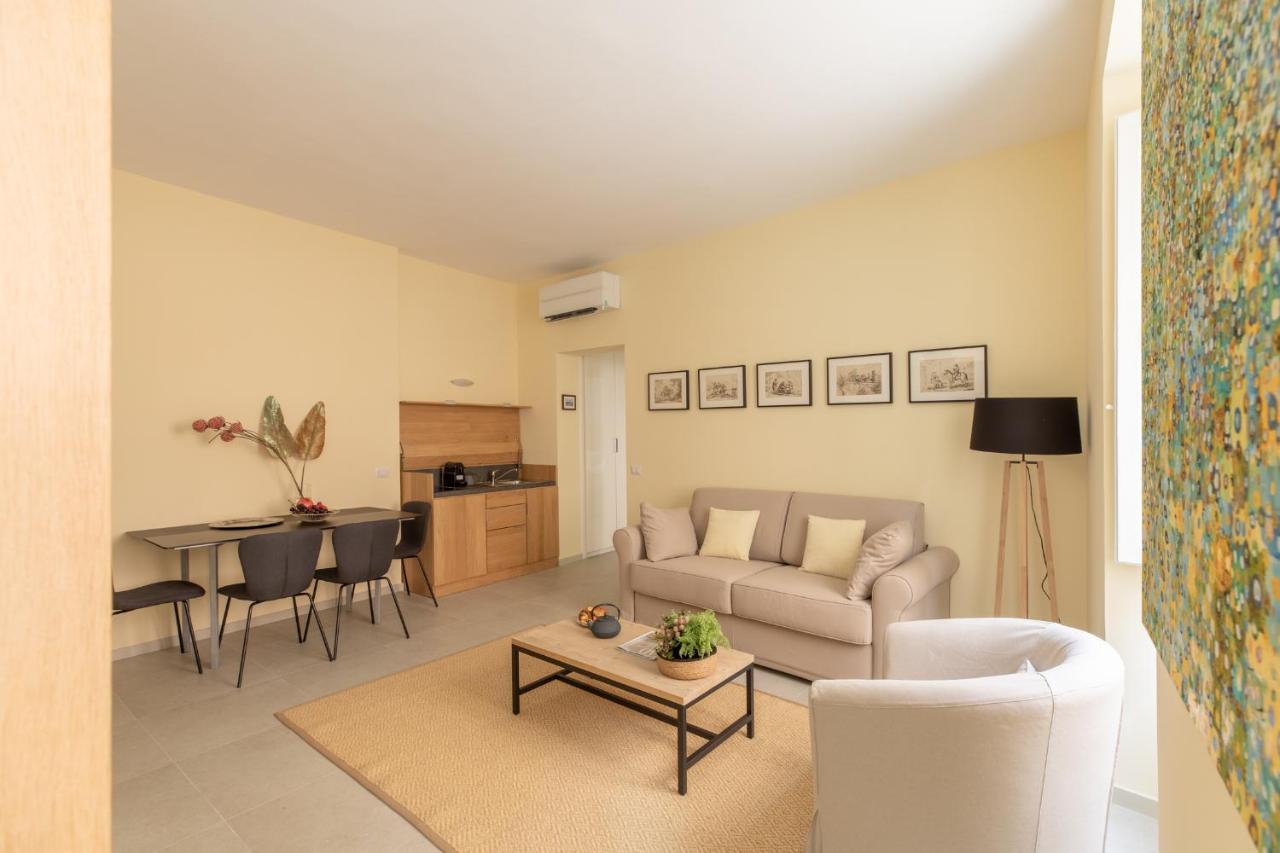 Iflat Lovely In Trevi روما المظهر الخارجي الصورة